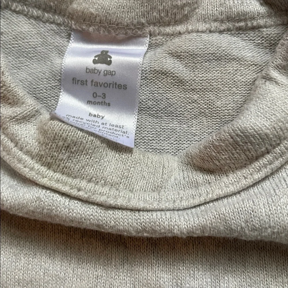 Baby GAP 0-3 Newborn Baby bundle - Beanie and Striped and Gray One Pieces